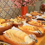 Golden Dolphin Exepress-Caldas